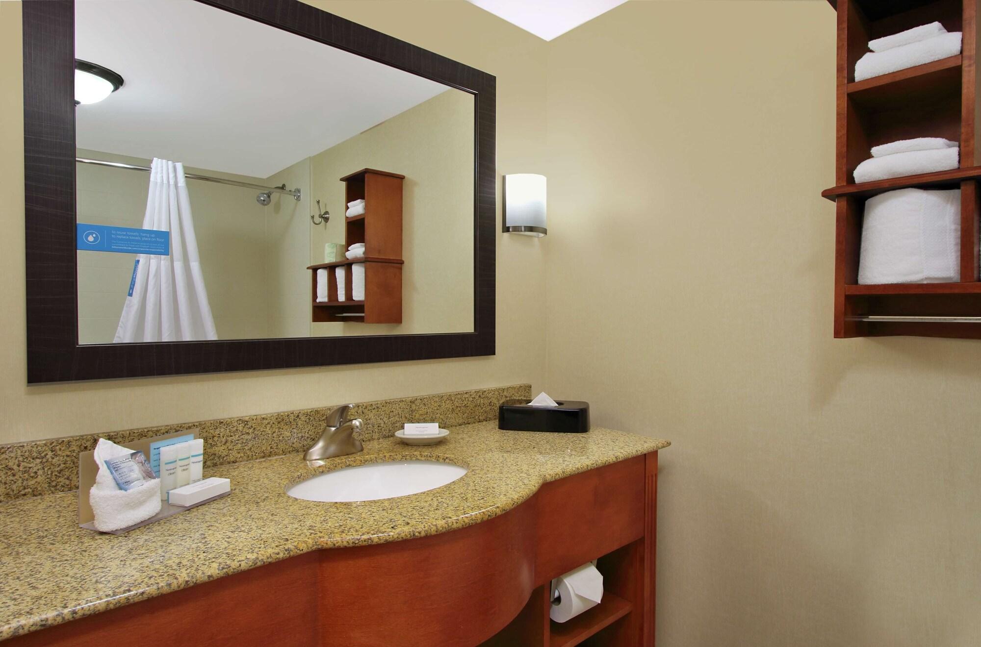 Hampton Inn Ashtabula Austinburg Bagian luar foto