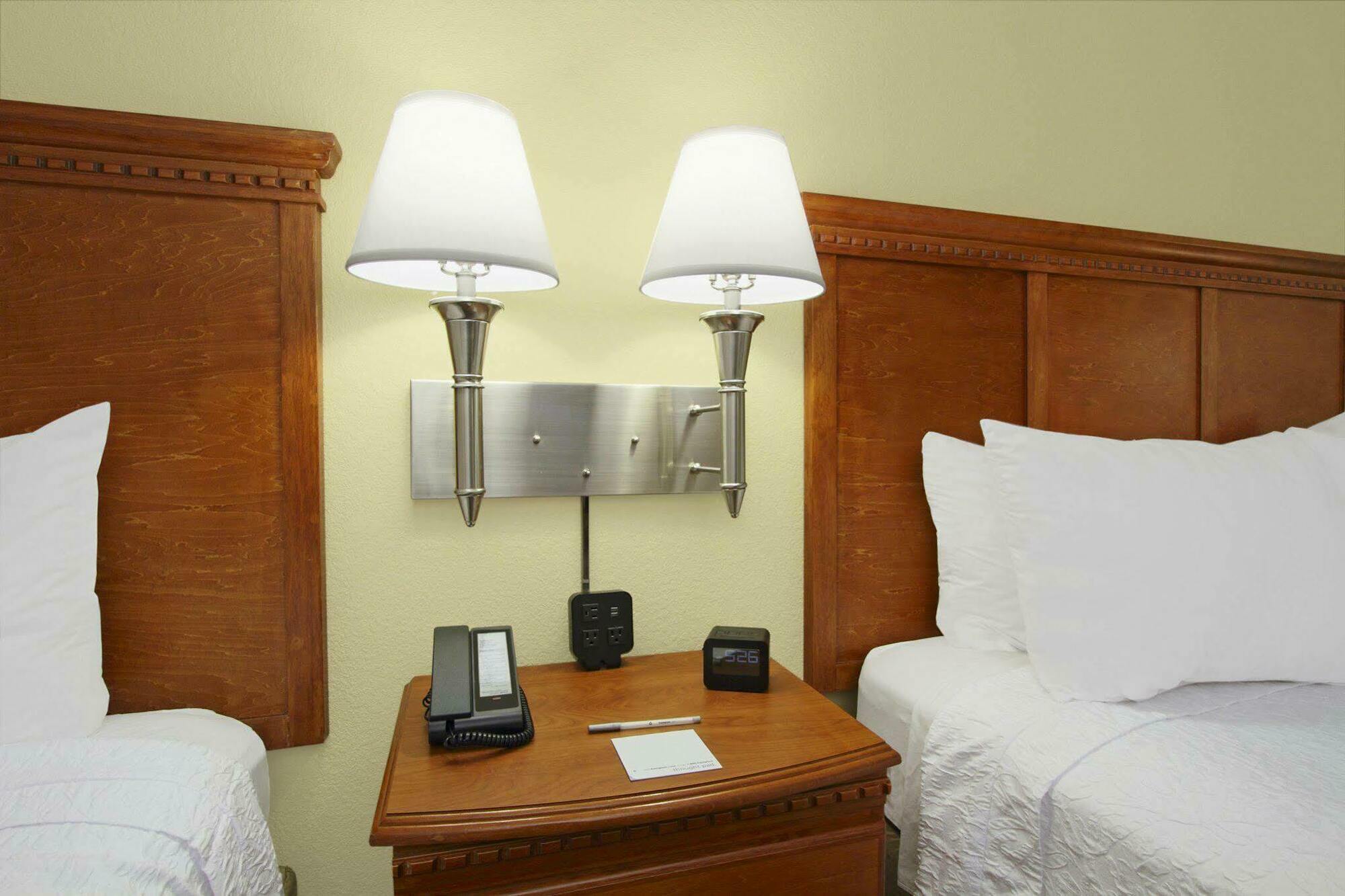 Hampton Inn Ashtabula Austinburg Bagian luar foto